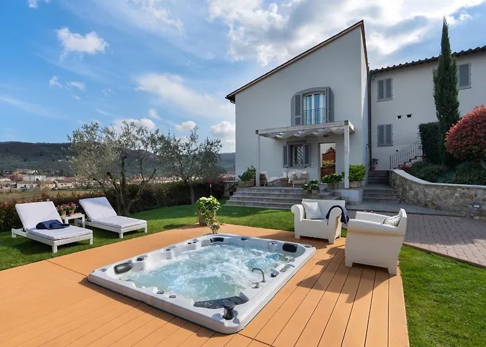 Torrigiani Villa *