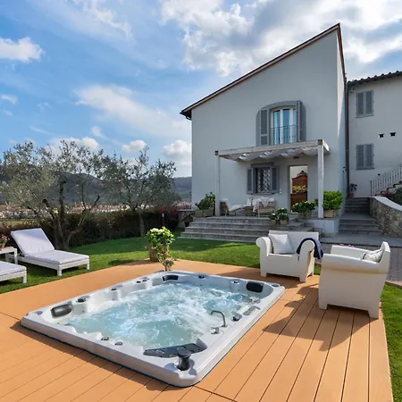 Torrigiani Villa *